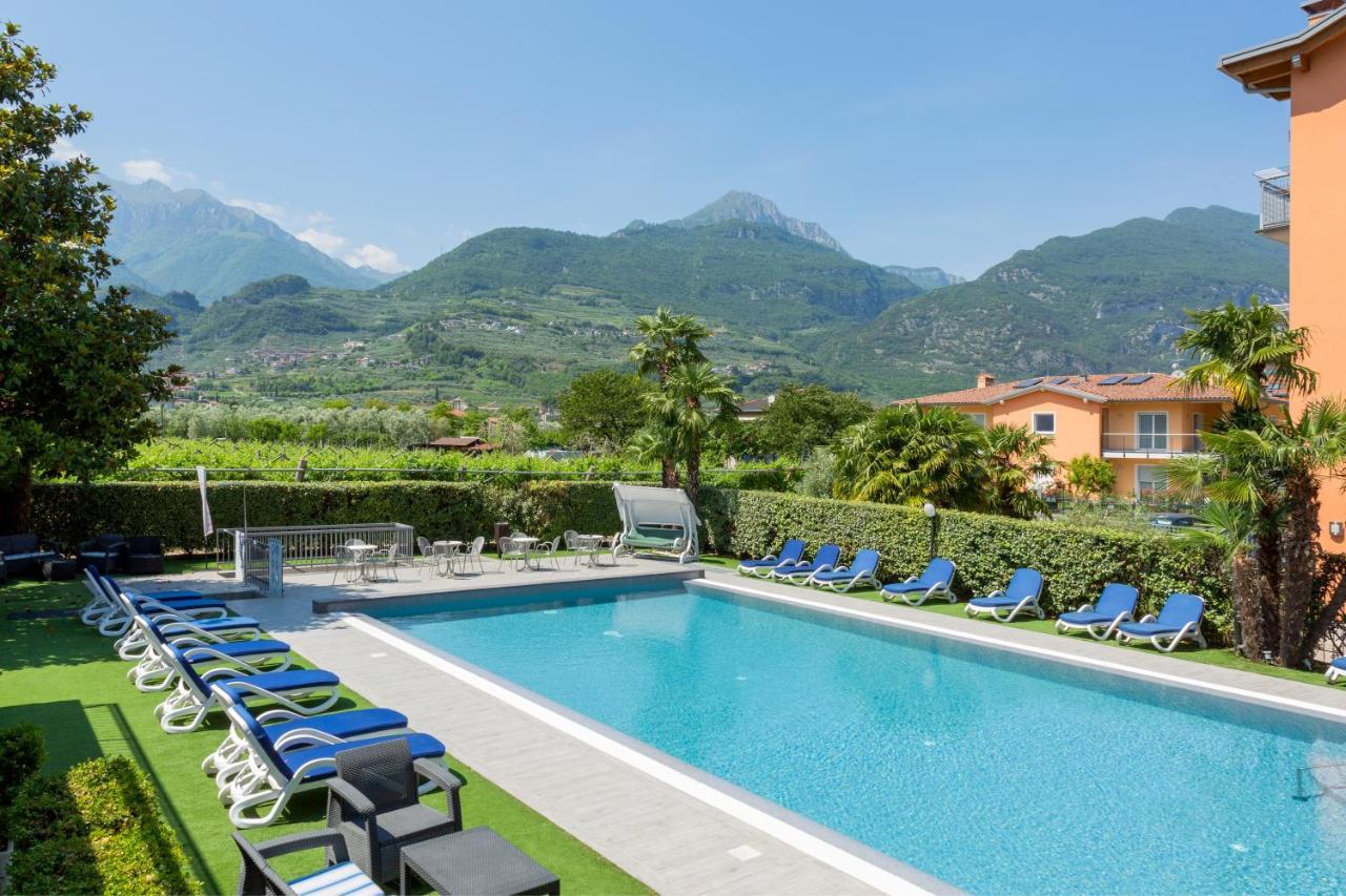 Appartamento Campagnola Piano Terra Con Giardino Privato Dış mekan fotoğraf