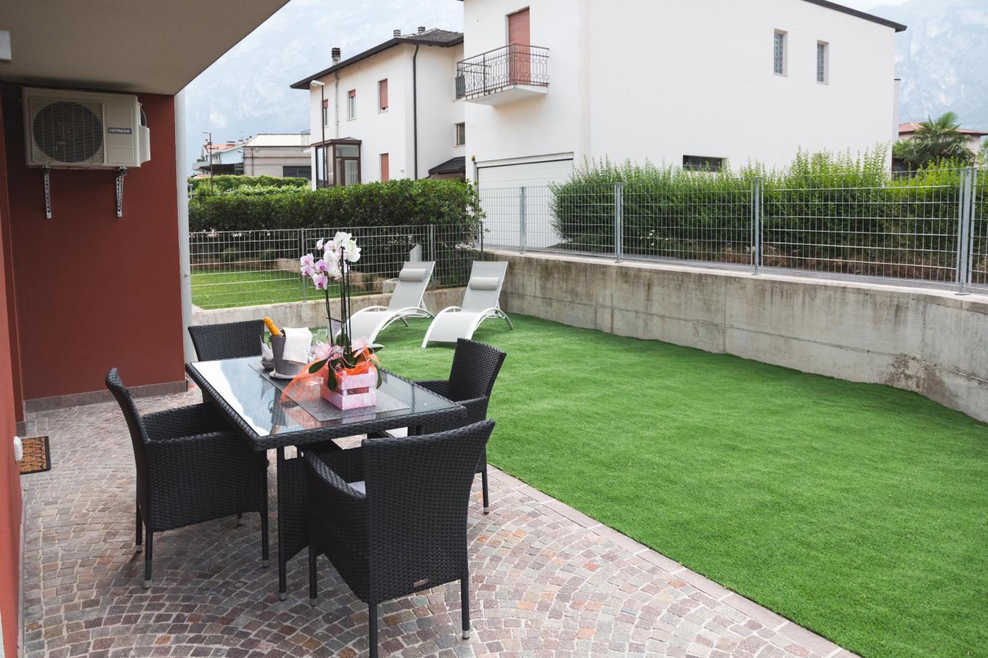 Appartamento Campagnola Piano Terra Con Giardino Privato Dış mekan fotoğraf